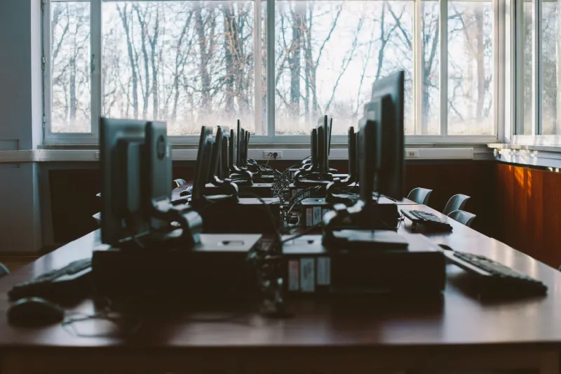 Main Street Runs on Mint Now: Inside the Small-Town Linux Takeover Nobody Saw Coming